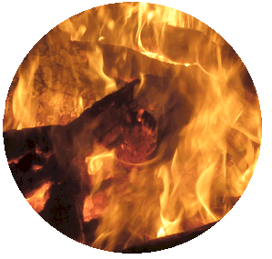 Fuoco e spiritualità: camminare sul fuoco è un atto spirituale concreto